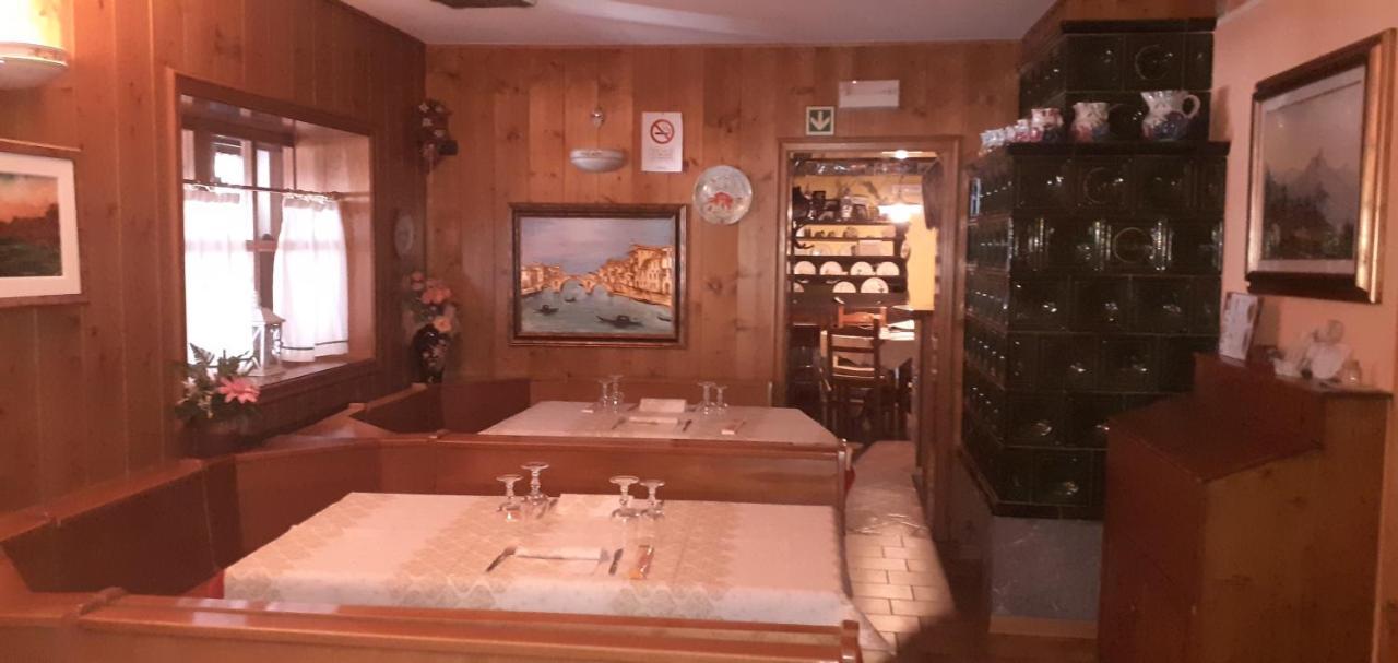 Albergo Nuoitas Forni di Sopra Exterior foto