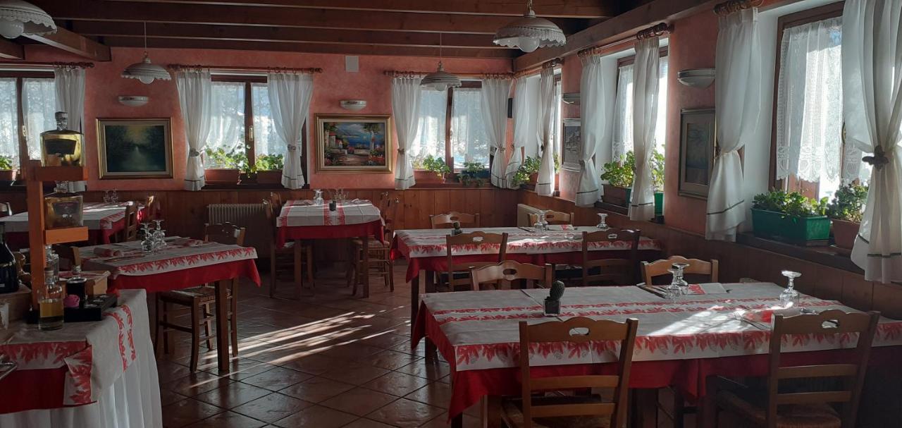 Albergo Nuoitas Forni di Sopra Exterior foto